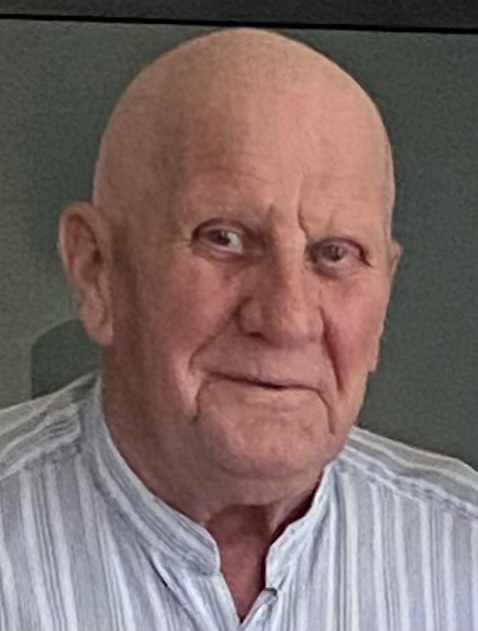 Vernon  MacKenzie